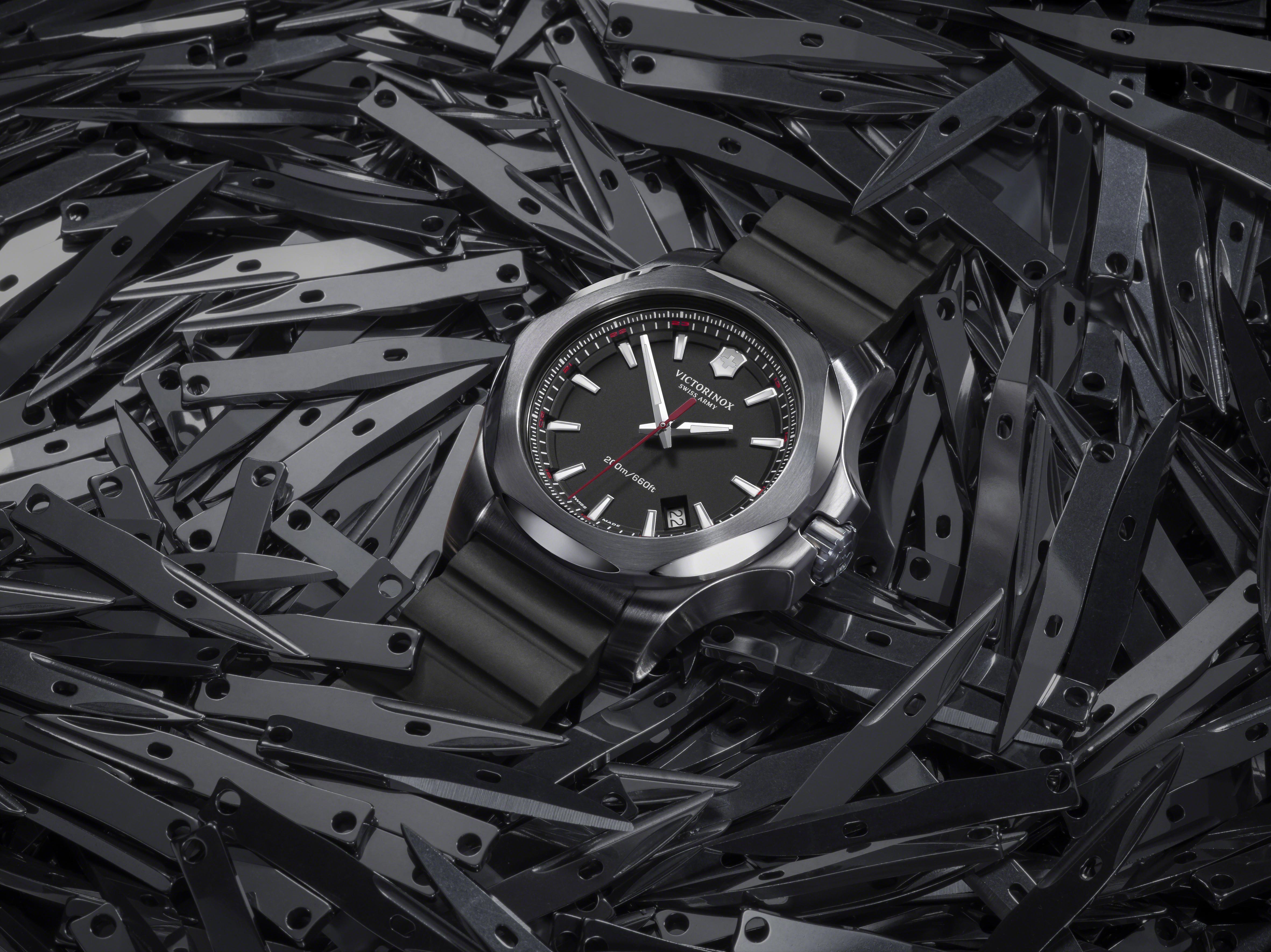 I.N.O.X: The new Victorinox watch